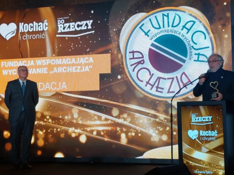 Nagrody tygodnika "Do Rezczy" 2025 - "Kochać i chronić"